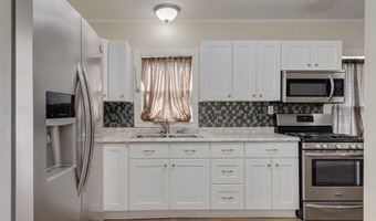 404 Loraine St, Abbeville, LA 70510