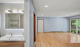 114 Claremont Dr, Albrightsville, PA 18210