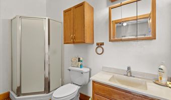 6351 SW 2nd Ln, Bell, FL 32619