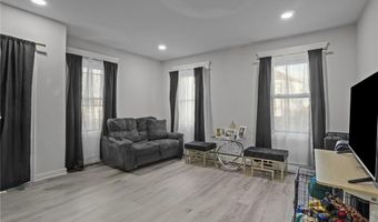 367 Laurel Hill Ave, Cranston, RI 02920