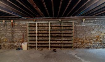 710 Commercial St, Atchison, KS 66002