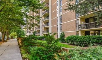 1016 S WAYNE St #408, Arlington, VA 22204