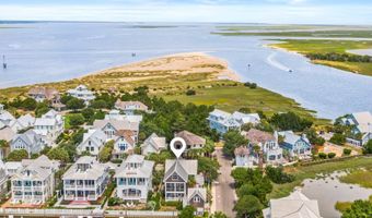 41 Transom Row, Bald Head Island, NC 28461