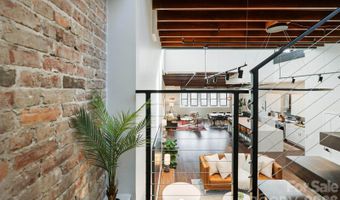 122 College St #301, Asheville, NC 28801