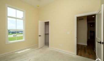 1018 Bluestem Cir, Baldwin City, KS 66006