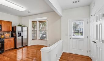 945 Prestwyck Ct, Alpharetta, GA 30004