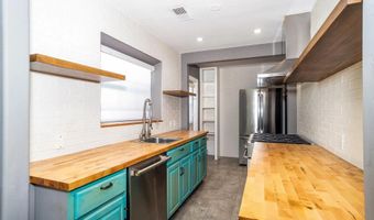 7595 Saranac Ave, La Mesa, CA 91942