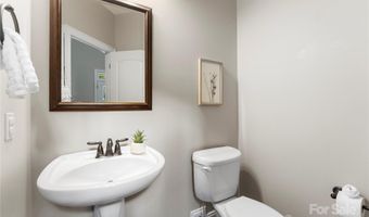 2105 Lanier Ave, Charlotte, NC 28205