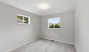 1203 Superior Dr, Auburn, IN 46706