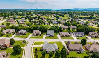 203 Heighton Ct, Alcoa, TN 37701