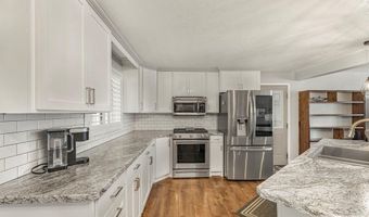 30 Parker Ave, Blackfoot, ID 83221
