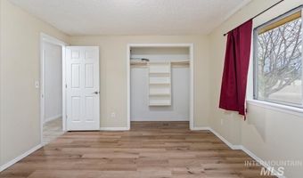 3199 N Cribbens Ave, Boise, ID 83713