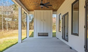 10541 E Brainerd Rd, Apison, TN 37302