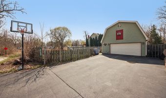 27884 W Riverside Dr, Antioch, IL 60002