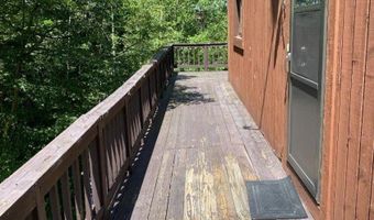 6 Davos Dr 8, Alloway, NJ 07462