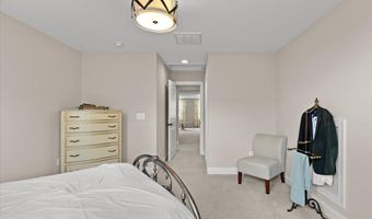 117 MALLARD Dr, Lake Frederick, VA 22630