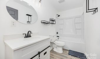 611 Fernwood Dr, Albemarle, NC 28001