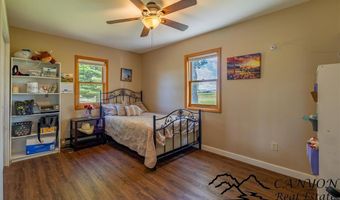 5 Longhorn Dr, Cody, WY 82414