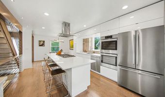 709 Indianola Ave, Ann Arbor, MI 48105