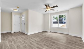 402 Woodland Cir, Belton, SC 29627