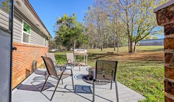 60 Tarrent St, Andrews, NC 28901