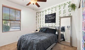 2351 S GLEN Dr, Chandler, AZ 85286