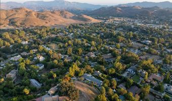 53 Foothill Dr, Agoura Hills, CA 91301
