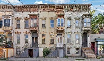 99 Lark St, Albany, NY 12210