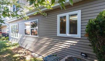 2625 N UNION St, Appleton, WI 54911