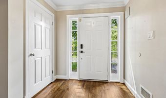 3802 IVANHOE Ln, Alexandria, VA 22310