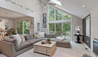 20 Carter Ln, Andover, MA 01810