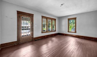 56 Vesper St, Akron, OH 44310