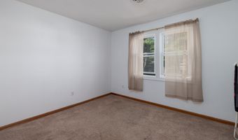 5 Pondside Pl, Cheshire, CT 06410