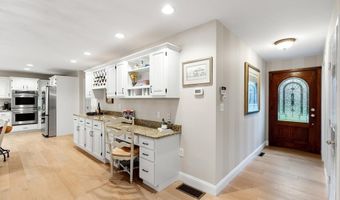 1 Preston Cir, Andover, MA 01810