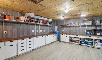 6200 Welker Ave, Des Moines, IA 50312