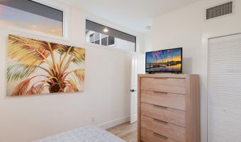 212 OAK Ave, Anna Maria, FL 34216