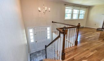 377 High St, Candia, NH 03034