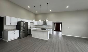 8885 Peters Rd, Ashley, OH 43003