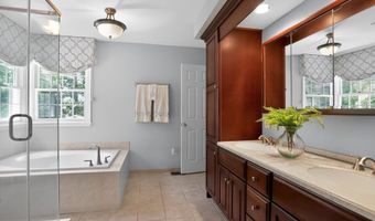 70 HOGAN Ln, Ambler, PA 19002