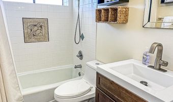 75-5719 ALII Dr 201, Kailua Kona, HI 96740