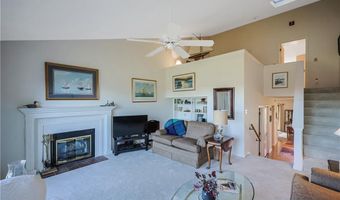 86 Windward Ln, Bristol, RI 02809