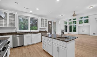 8309 OLD SEVEN LOCKS Rd, Bethesda, MD 20817
