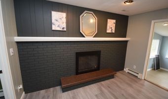 9640 Shady Ln, Algonac, MI 48001