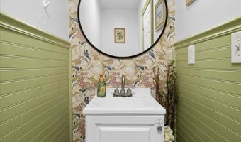 204 Dakota Dr, Andover, NJ 07848