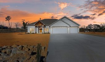 1165 Duke Dr, Bauxite, AR 72011