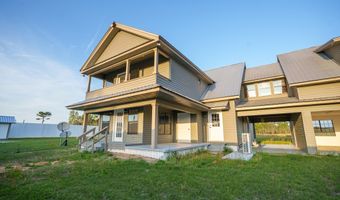 469 Dyal Rd, Baxley, GA 31513