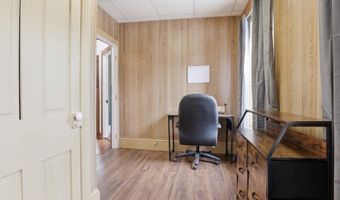 103 W KING St, Abbottstown, PA 17301