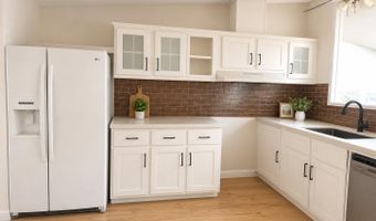 9338 Prairie Dog Dr, Bonanza, OR 97623