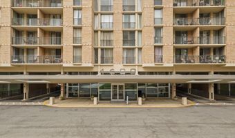 4600 S FOUR MILE RUN Dr 207, Arlington, VA 22204