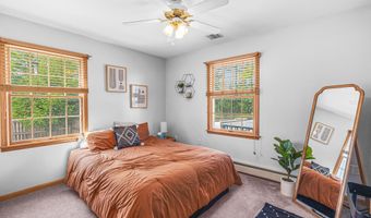 50 Yardarm Ct, Bayville, NJ 08721